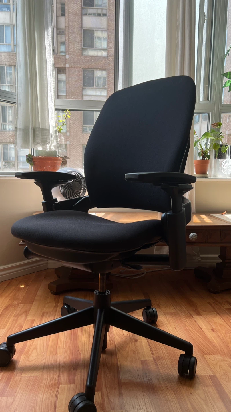 Steelcase Leap V2 Desk Chair