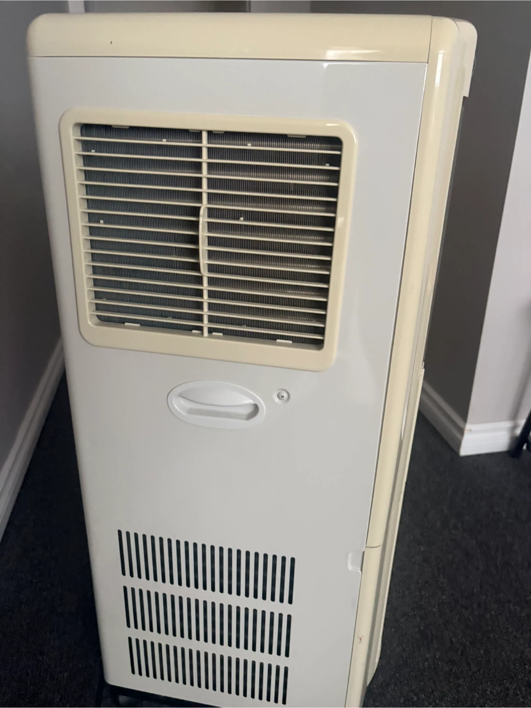 Toyotomi Portable Air Conditioner - photo 4