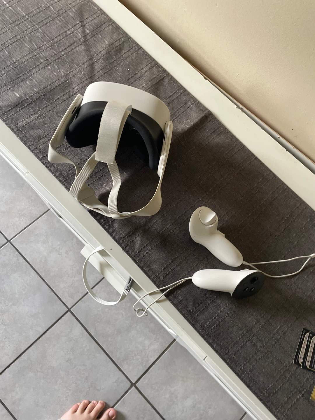 Meta Quest 3s VR Headset with Controllers