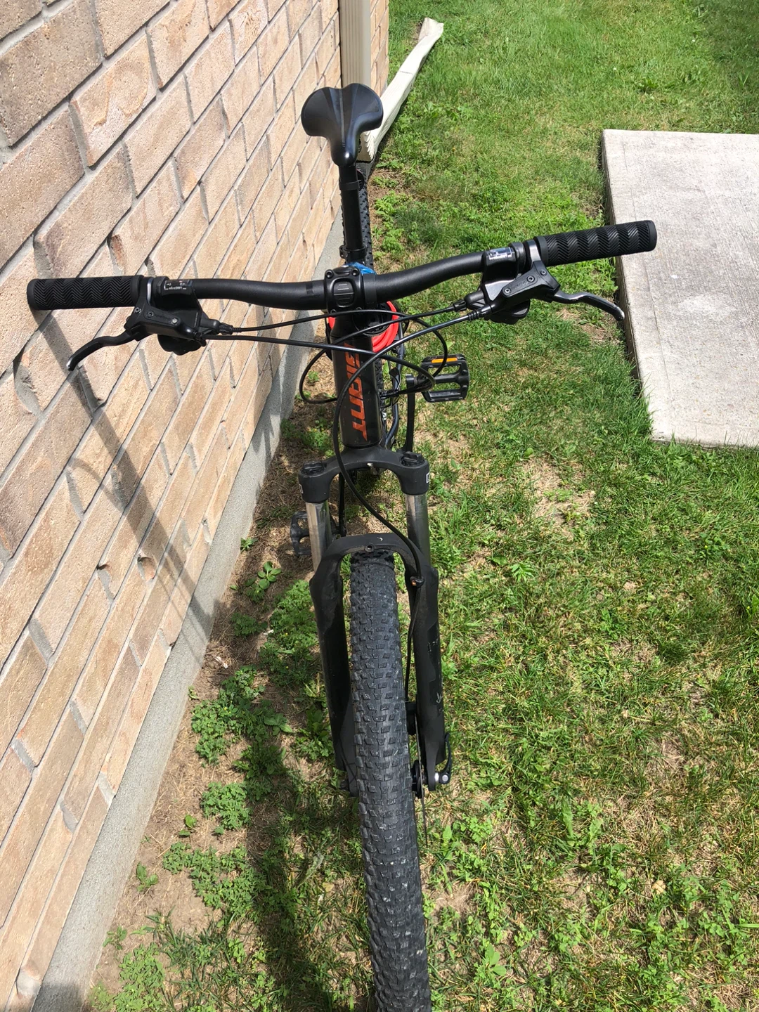 Giant Mountain Bike - photo 2