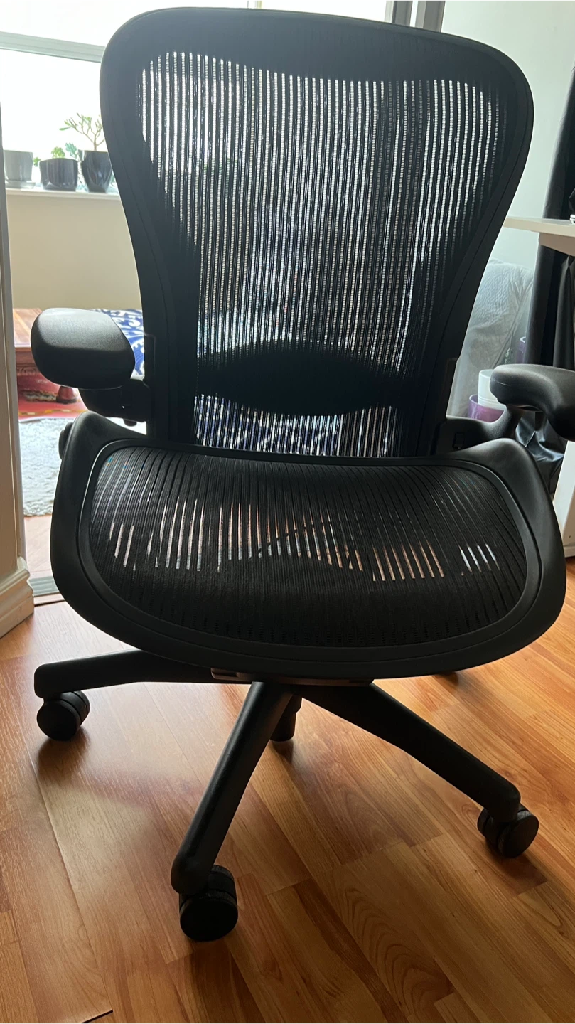 Herman Miller Ergonomic Office Chair – Excellent Condition