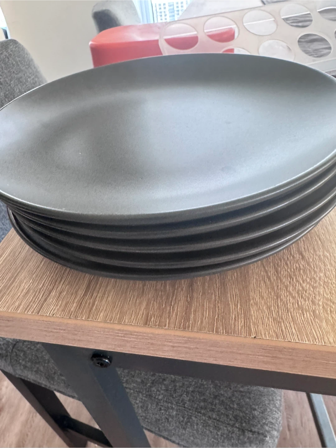 Set of 5 Dark Grey Dinner Plates