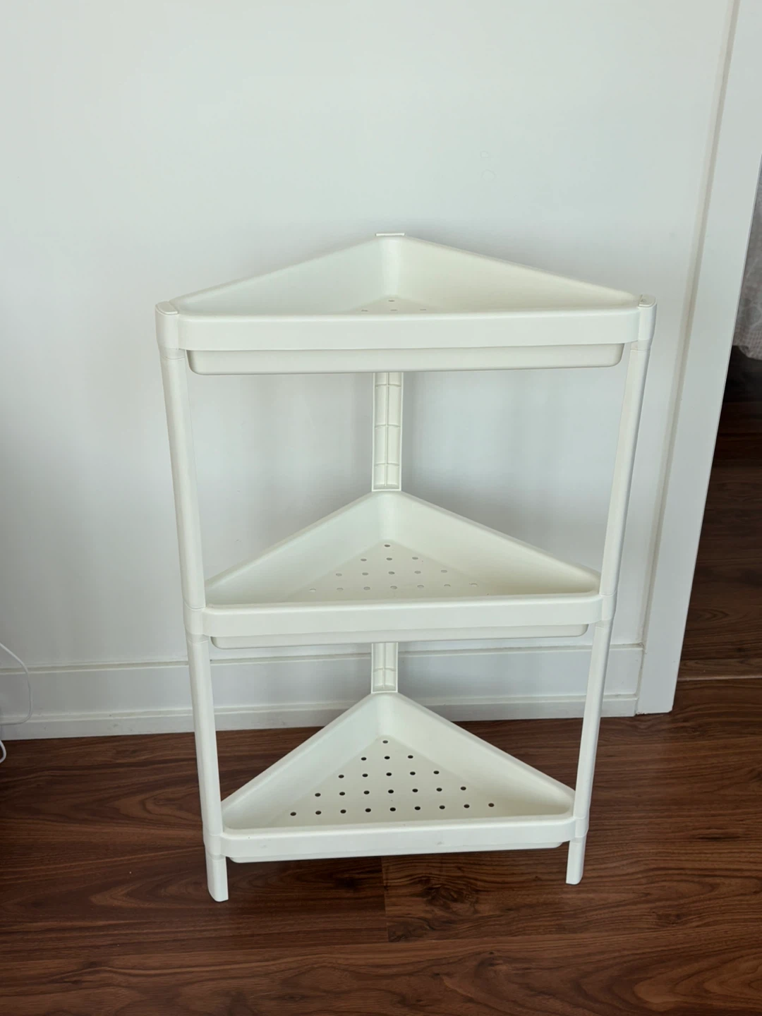 IKEA VESKEN Corner shelf
