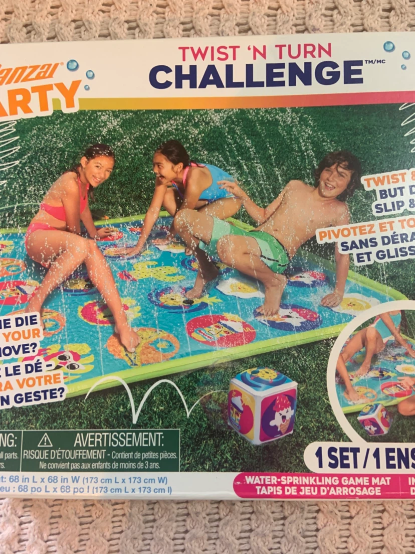 Banzai Party Twist 'N Turn Challenge Water Sprinkler Game Mat - photo 2