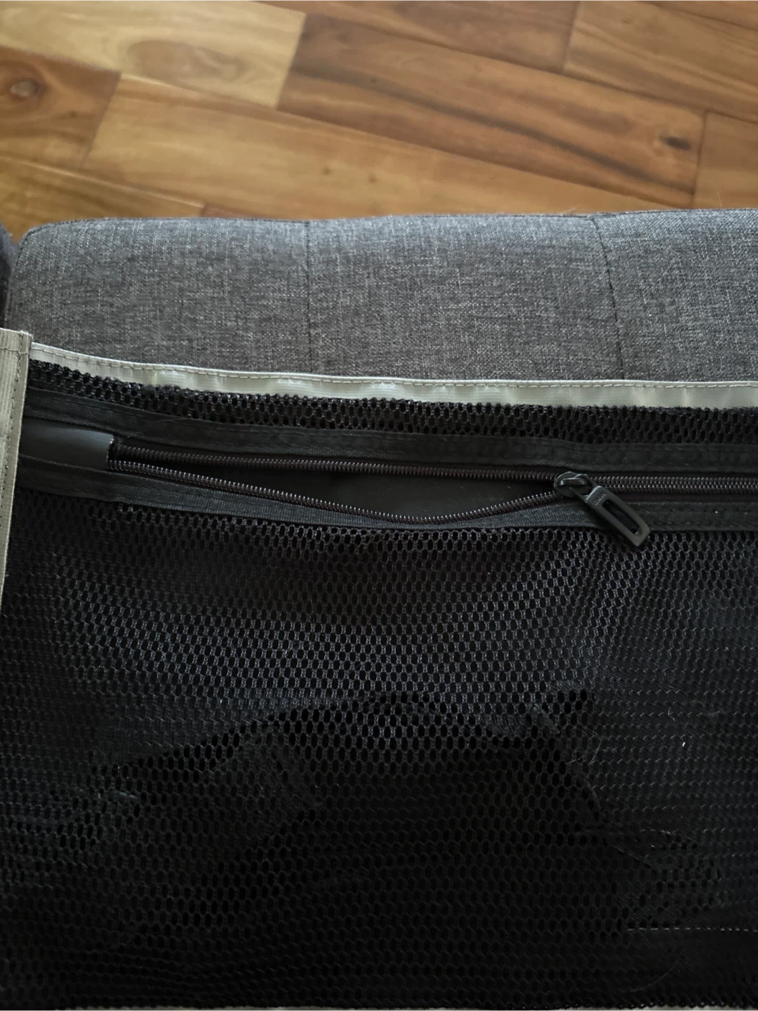 Hi-Vis pouch with Mesh Pocket - photo 3