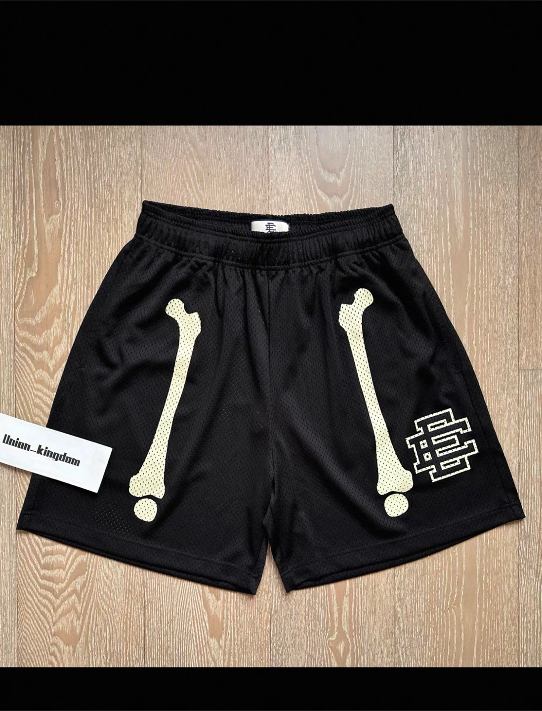 EE Basic Crew White Mesh Shorts