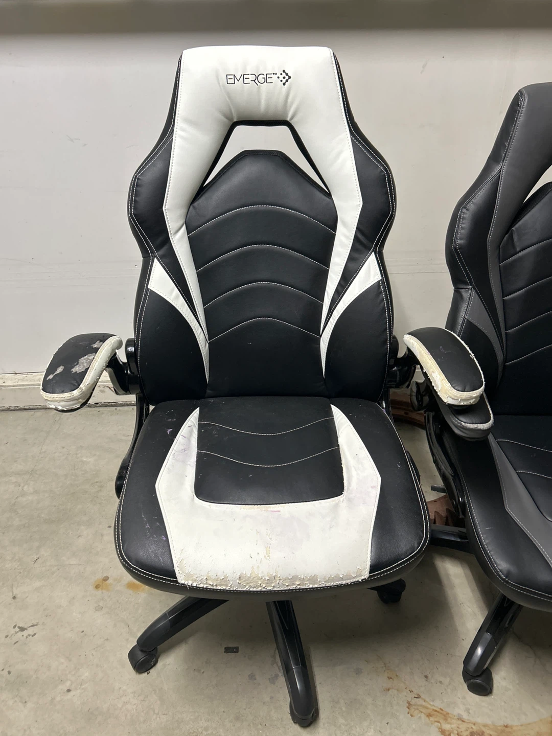 EMERGE Gaming Chair (2 available) - photo 2