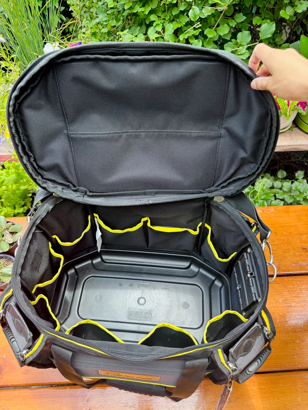 Brand New STANLEY FatMax Xtreme Rigid Tool Bag - photo 3