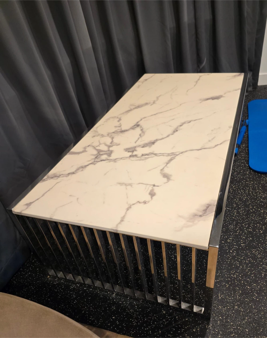 Modern Coffee Table - photo 2