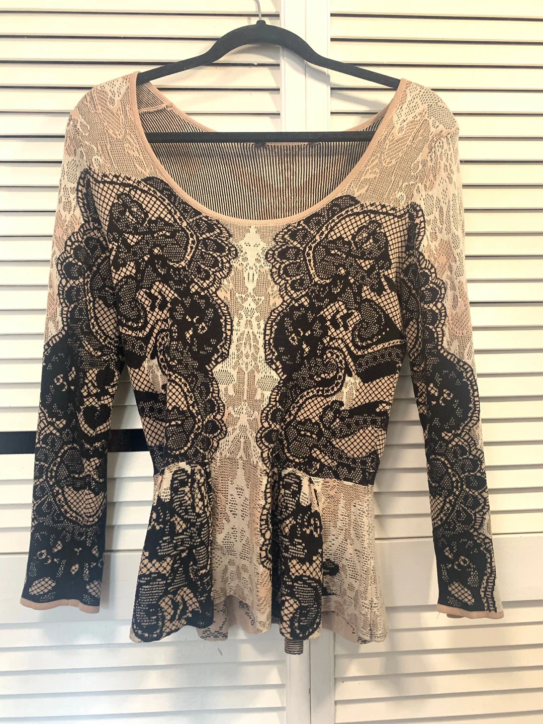Y2K Long Sleeve Lace Detail Top