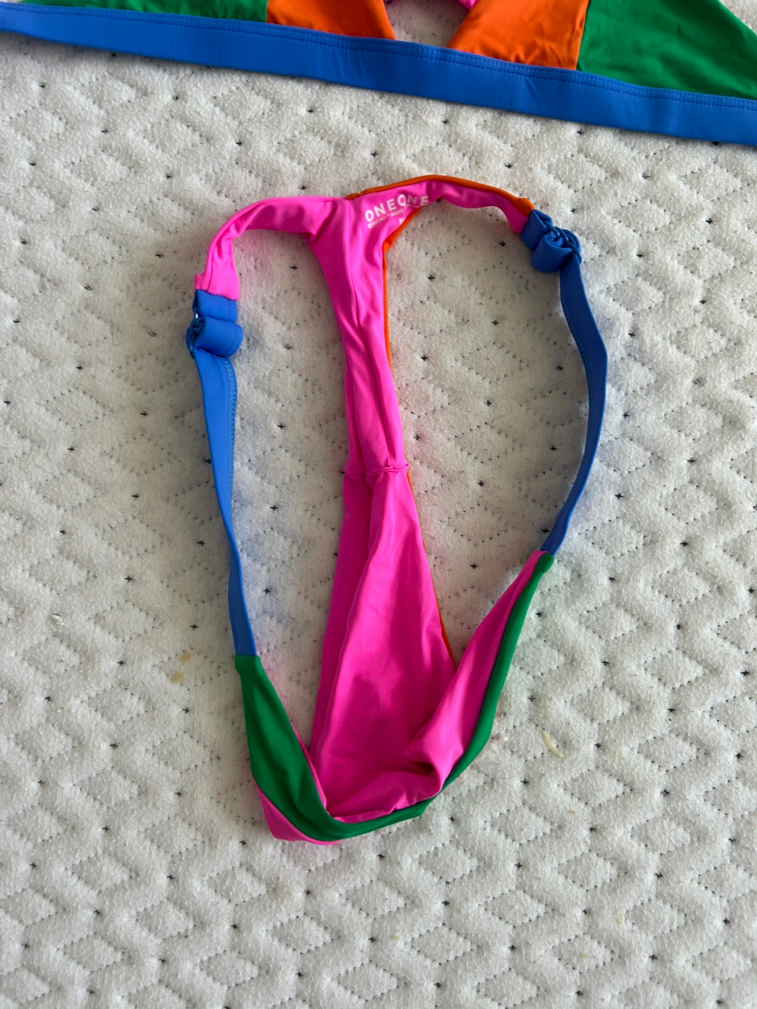ONEONE swim colourblock triangle thong bikini - photo 3