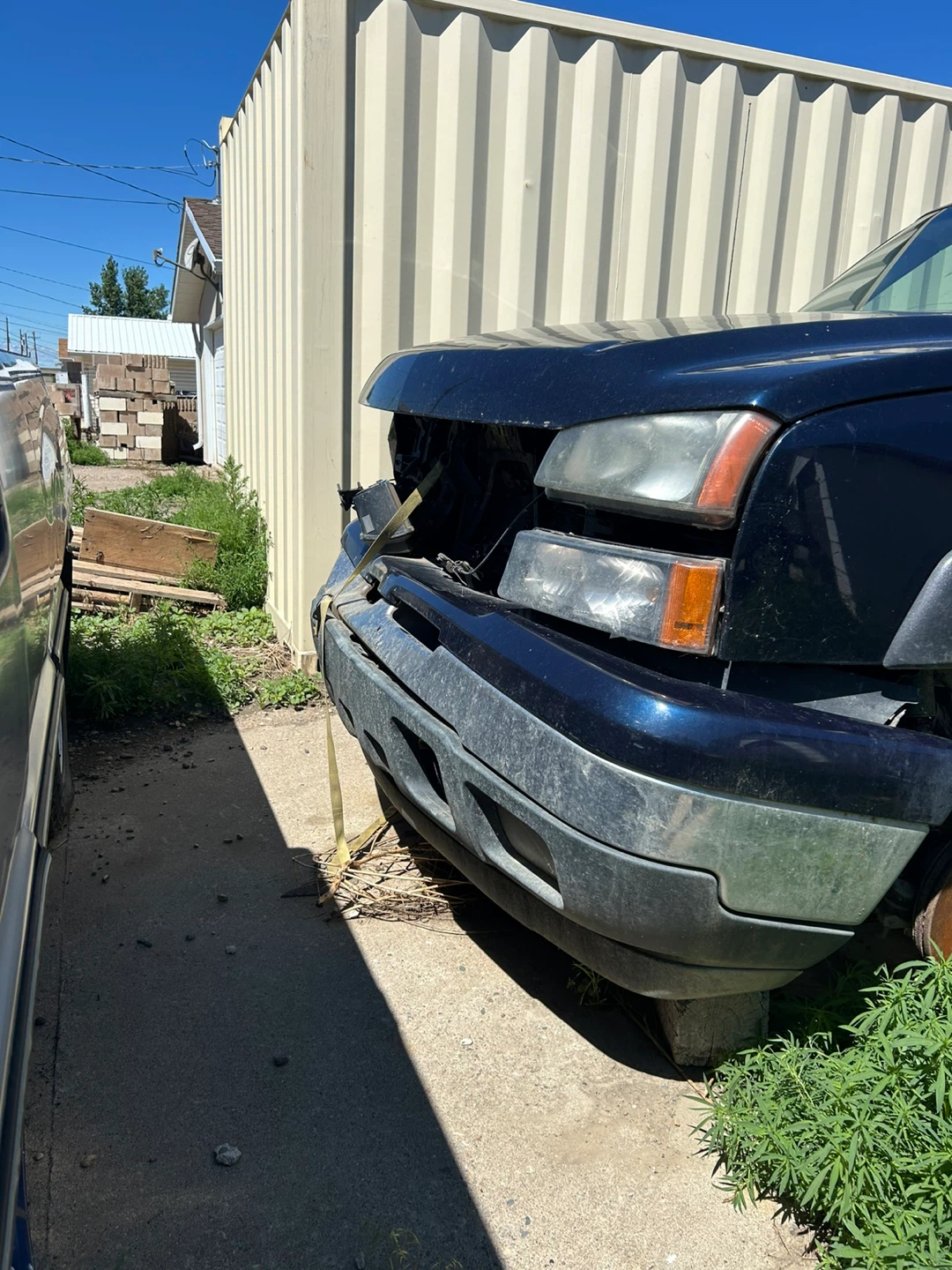 Blue Chevrolet Silverado Pickup Truck - For Parts - photo 4