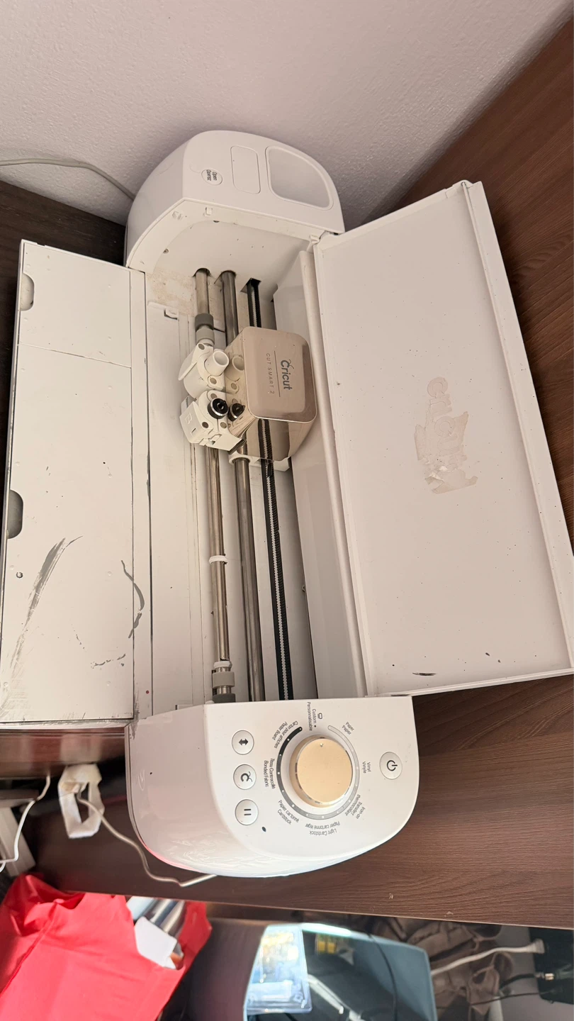 Cricut Explore Air 2 Cutting Machine - photo 2