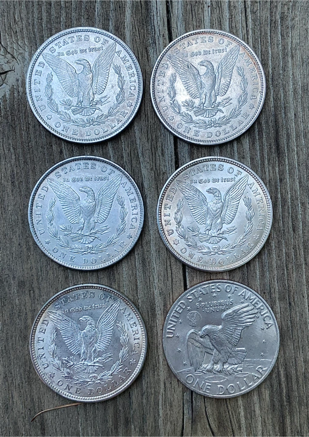 Mixed Lot of US Half Dollars and Dollars - photo 2