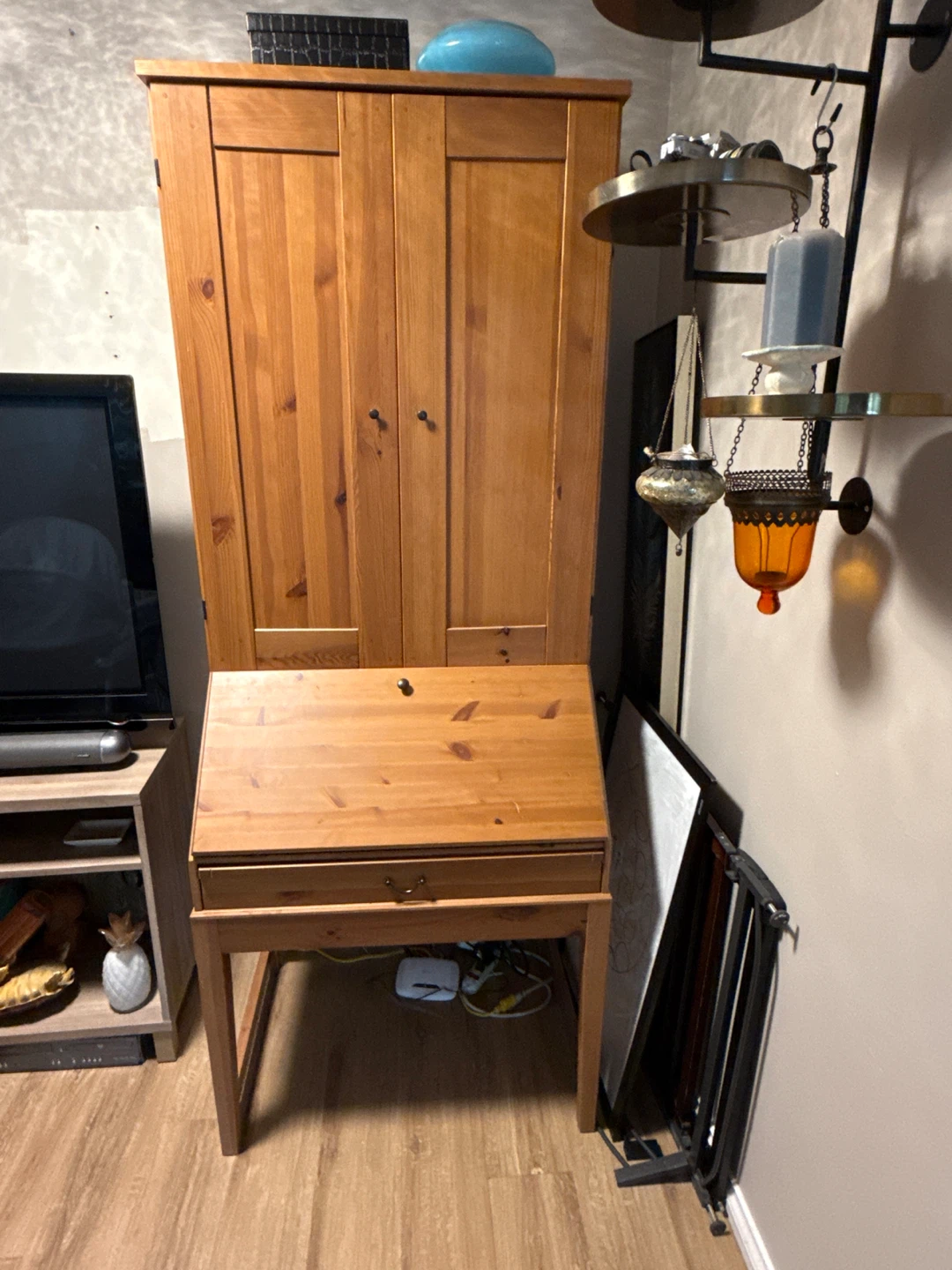 Hutch Desk