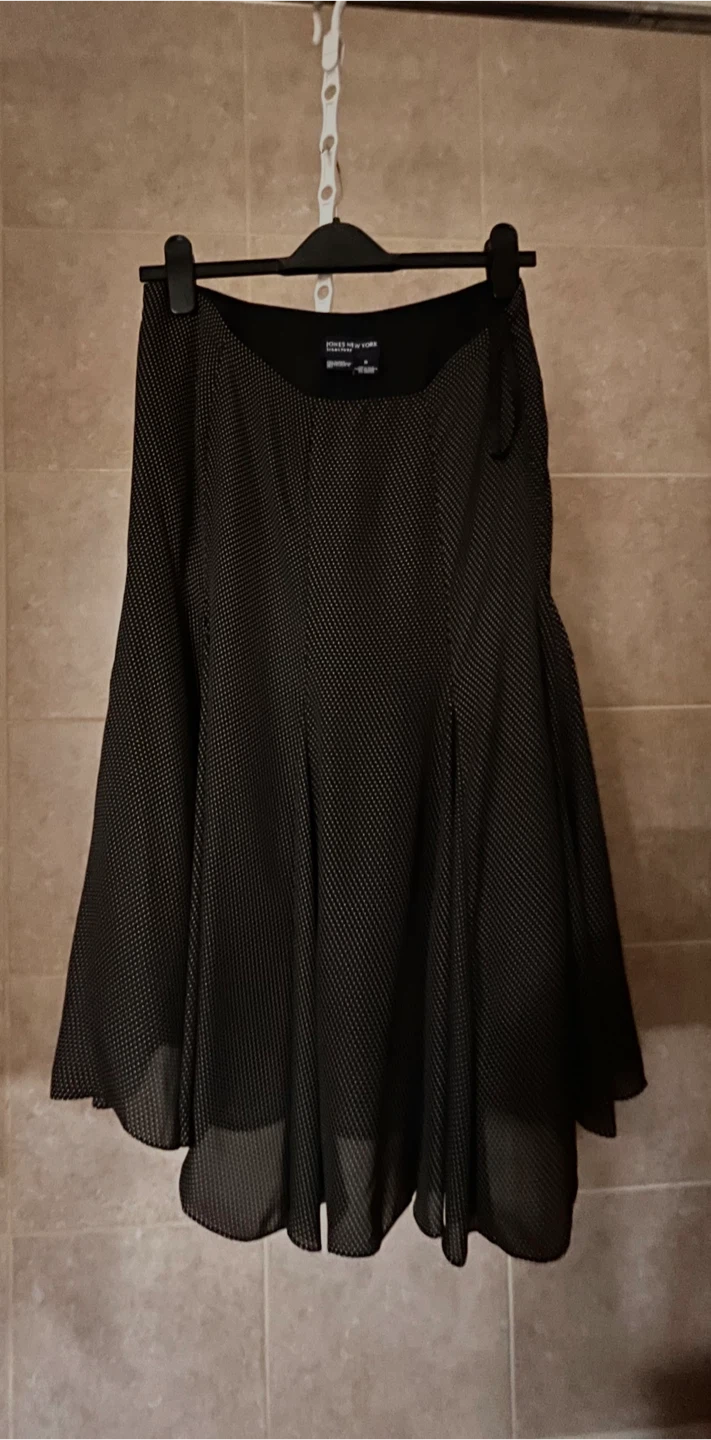 Jones New York Signature Skirt Size 8 - photo 2