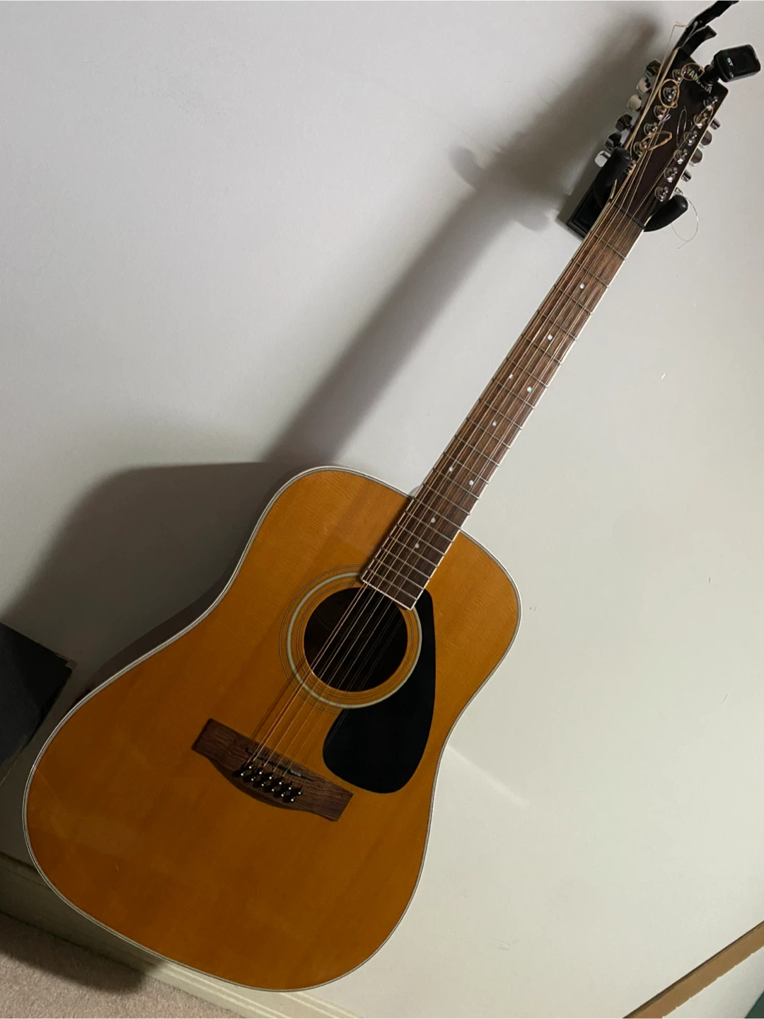 Yamaha DW-4S-12 Acoustic Guitar