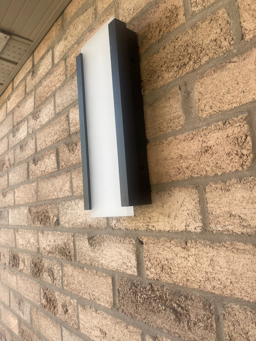 Outdoor Wall Light Fixture
