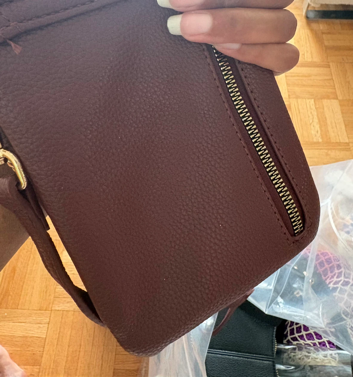 BOSTANTEN Burgundy Faux Leather Crossbody Bag - photo 2