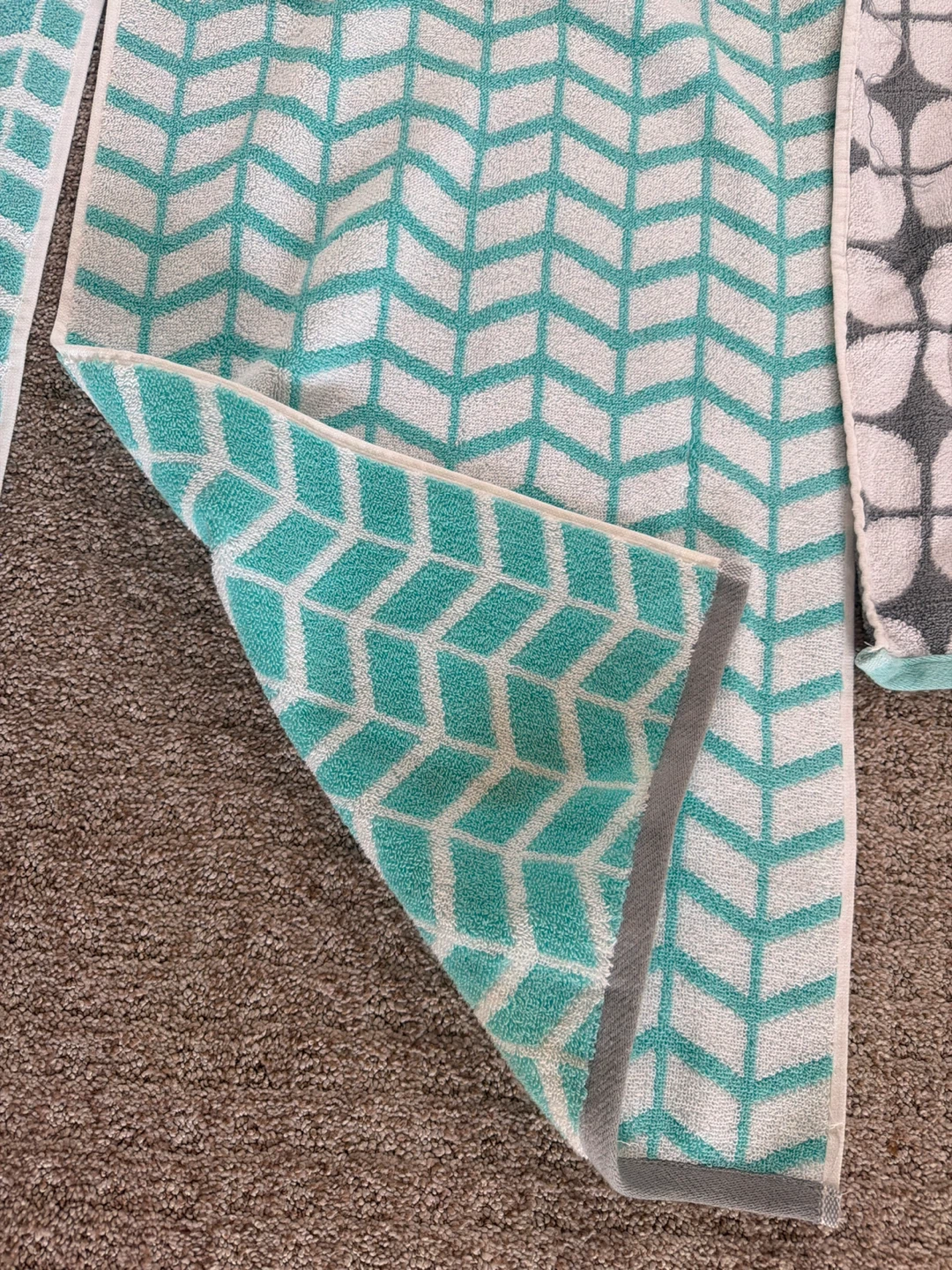 Brand Decorative Towels NEVER BEEN USED - photo 3