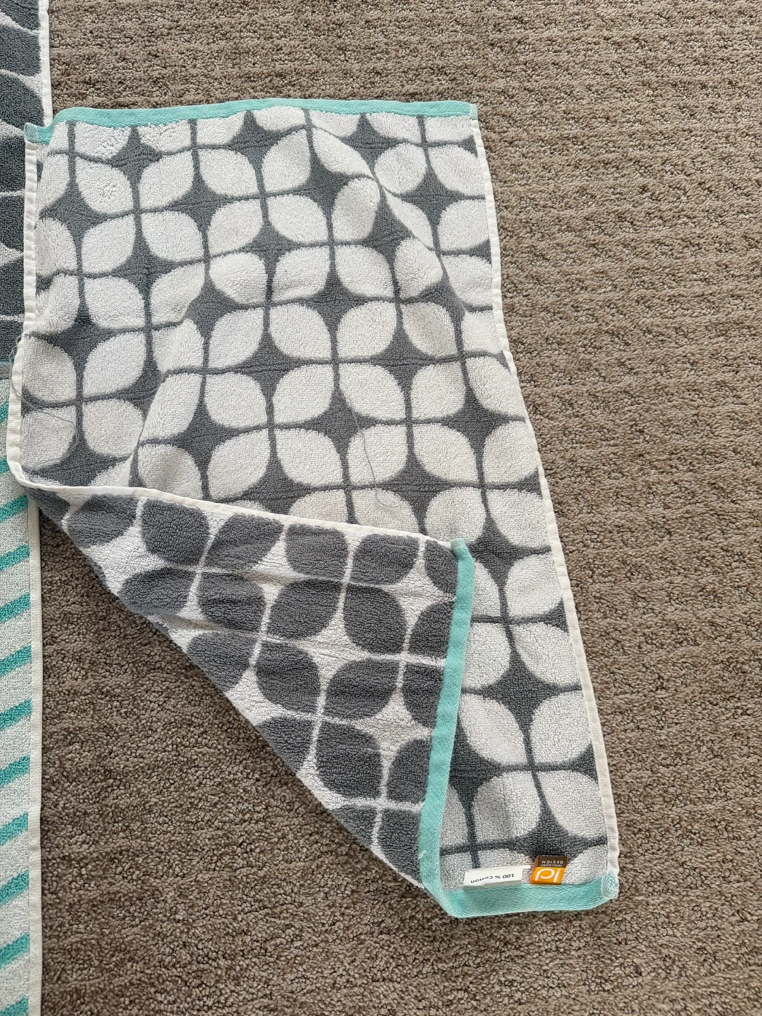 Brand Decorative Towels NEVER BEEN USED - photo 4