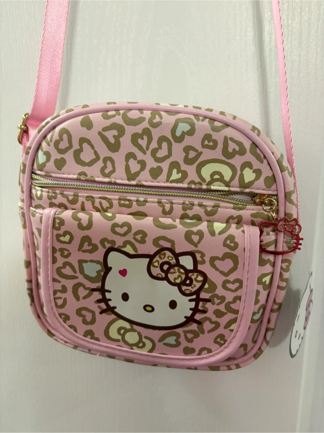 BNWT Rare Sanrio Hello Kitty Pink Leopard Heart bag - photo 5