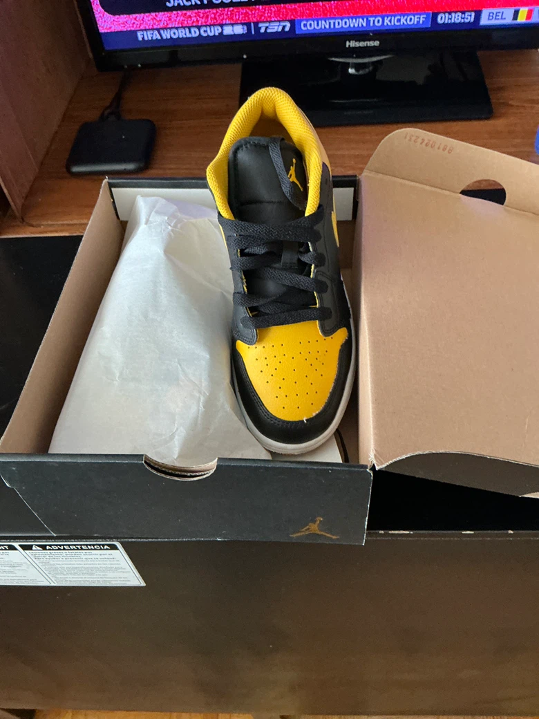 Air Jordan 1 Low (GS) Black Yellow Sneakers