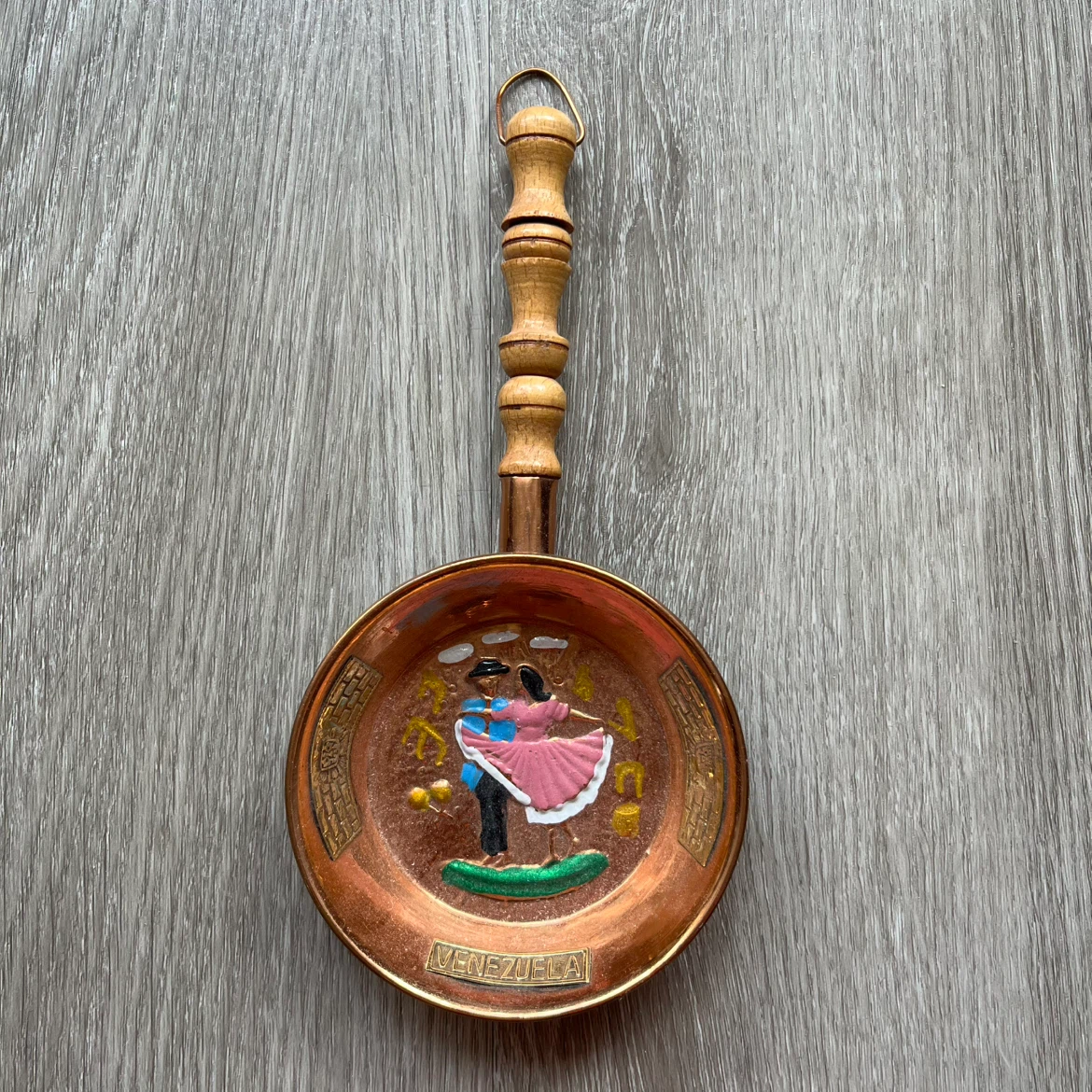 Decorative Plate with Dancing Couple - Venezuela souvinir
