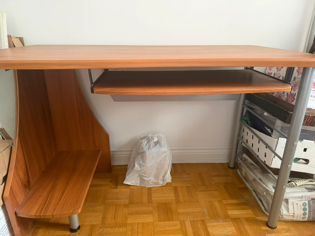 Wood Computer Desk with Pull-out Keyboard Tray