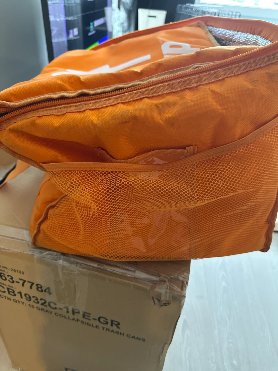 SkipTheDishes Insulated Delivery Bag - photo 3