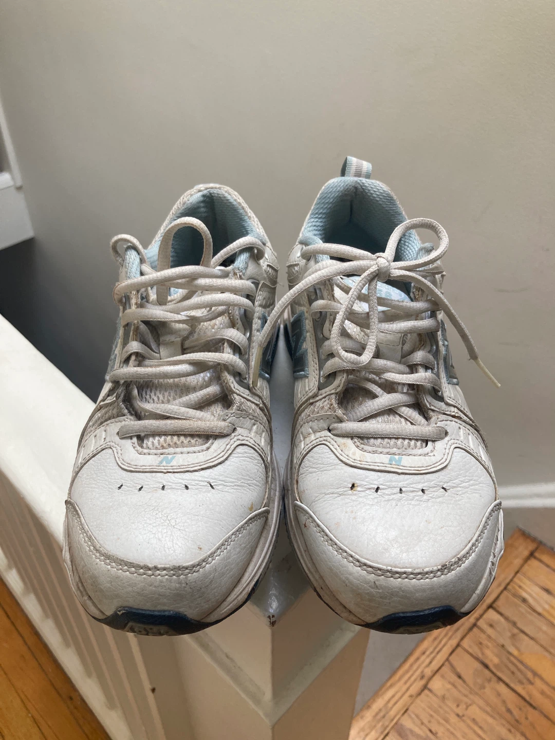 New Balance 856 Women's Sneakers