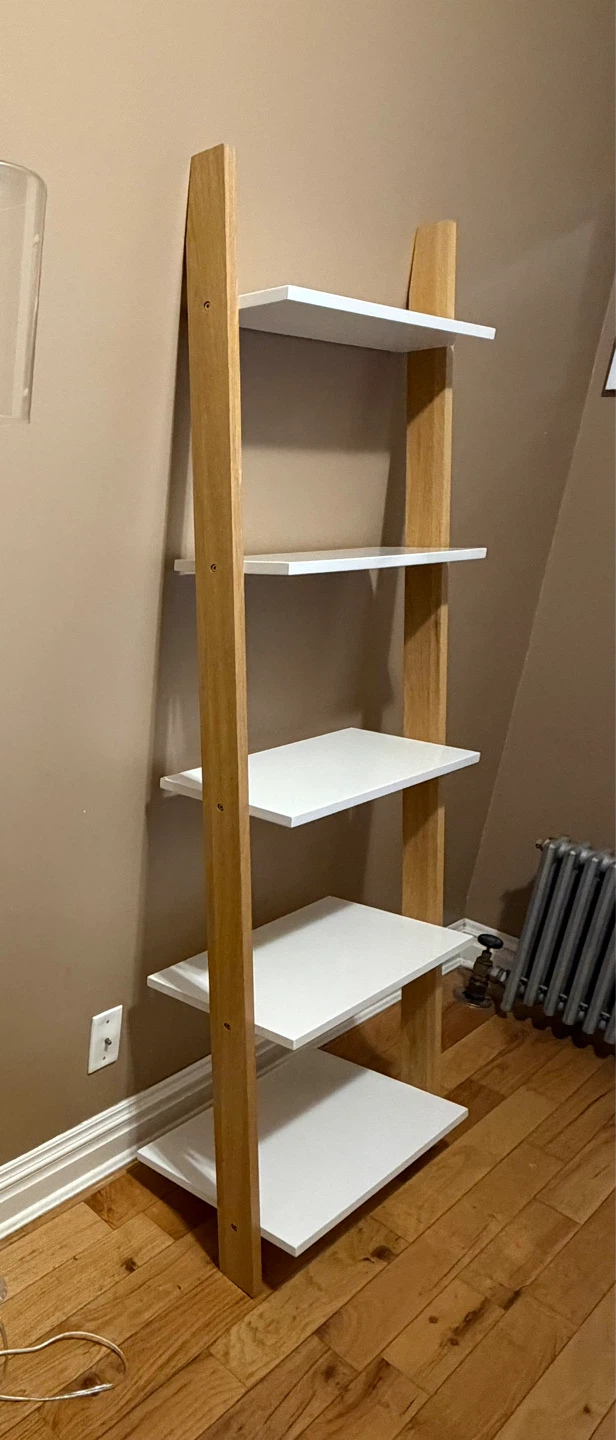 Ladder Bookshelf - photo 2