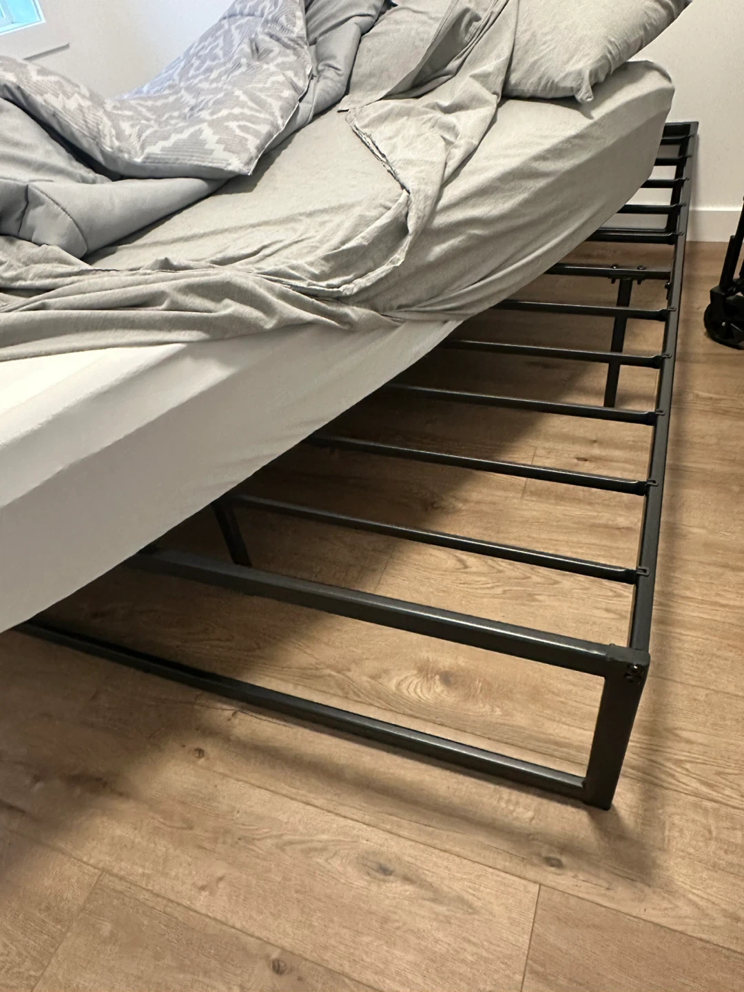 Double Mattress Bed/Frame - photo 2