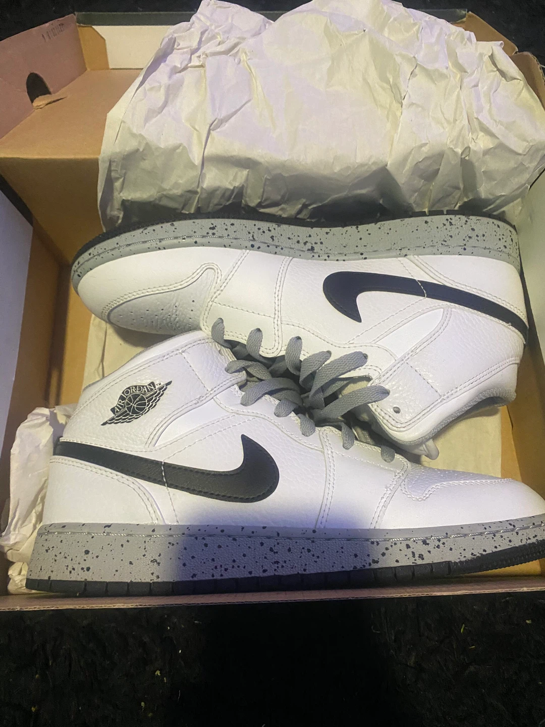 Nike Air Jordan 1 Mid SE White Cement Sneakers