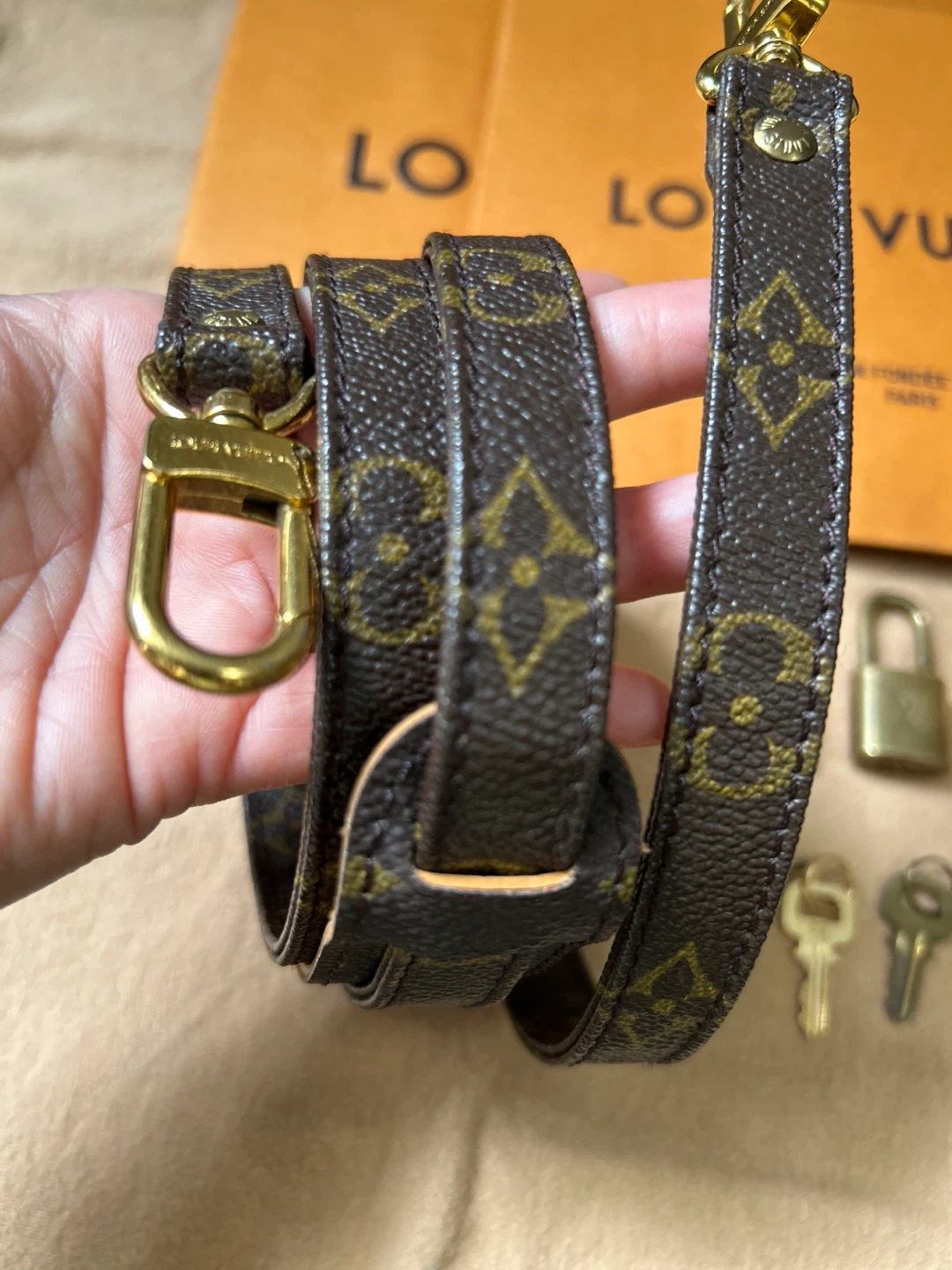 Lot of Louis Vuitton Card Holder, Strap, Etc. - photo 5