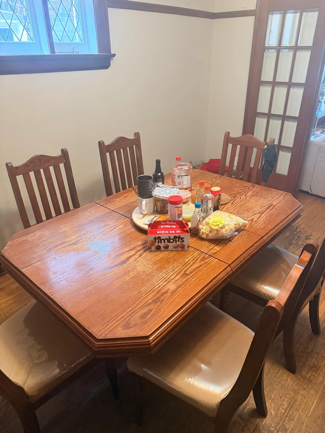 FOR FREE - Wooden Dining Table and Chairs