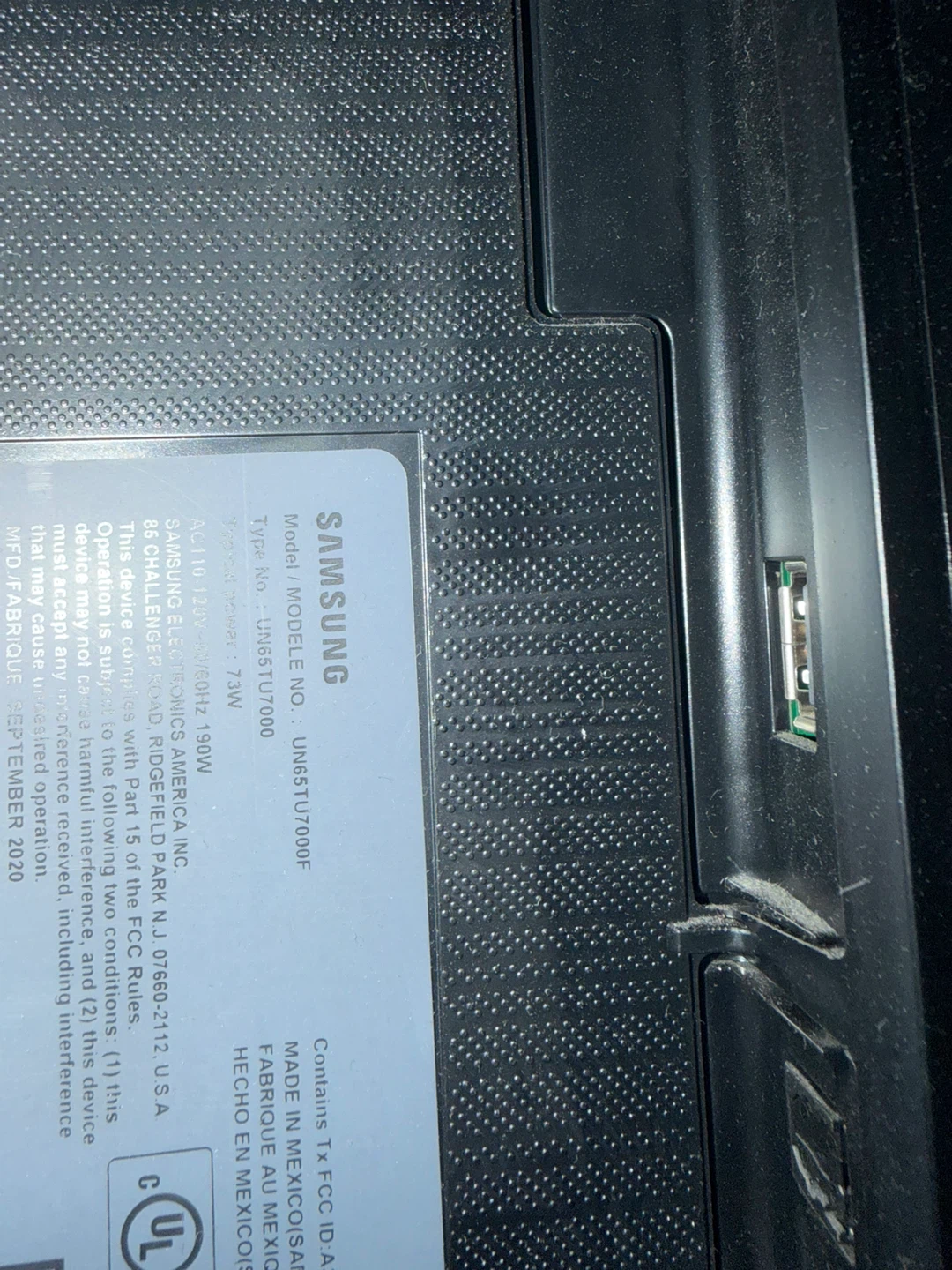 65’ Samsung Smart TV & Remote Control - photo 5