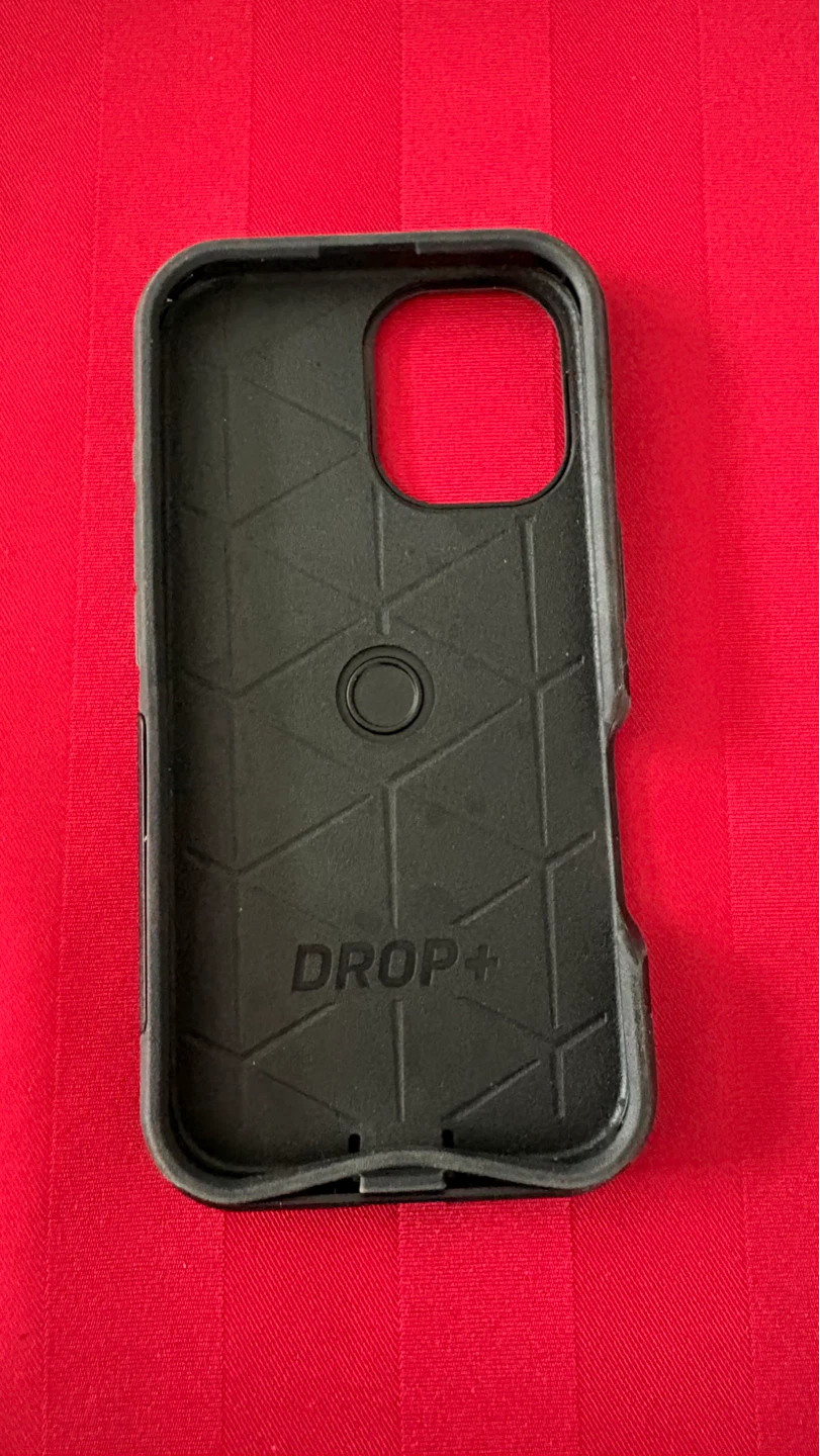 OtterBox Commuter Series iPhone 16 Case - photo 4