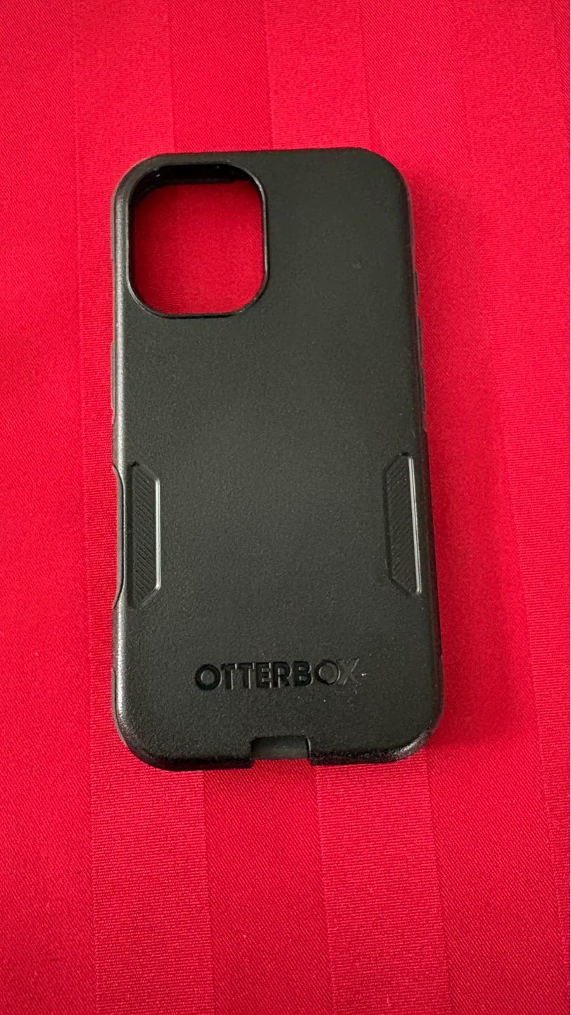 OtterBox Commuter Series iPhone 16 Case - photo 3