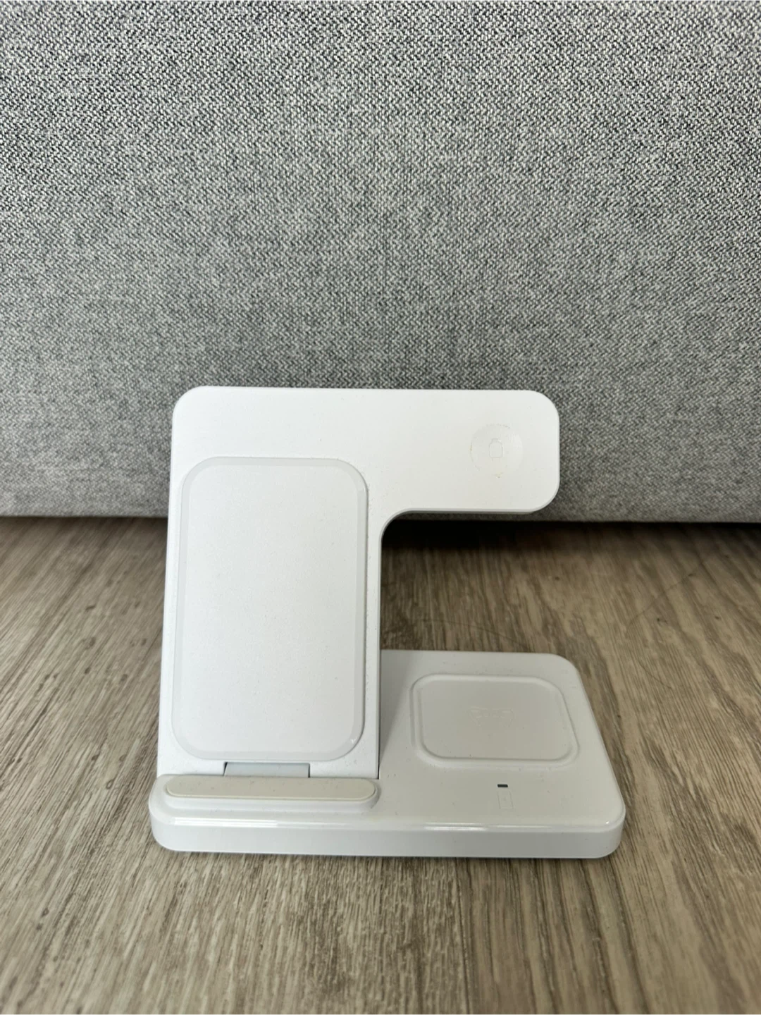 3-in-1 Wireless Charging Stand for Apple products - photo 2