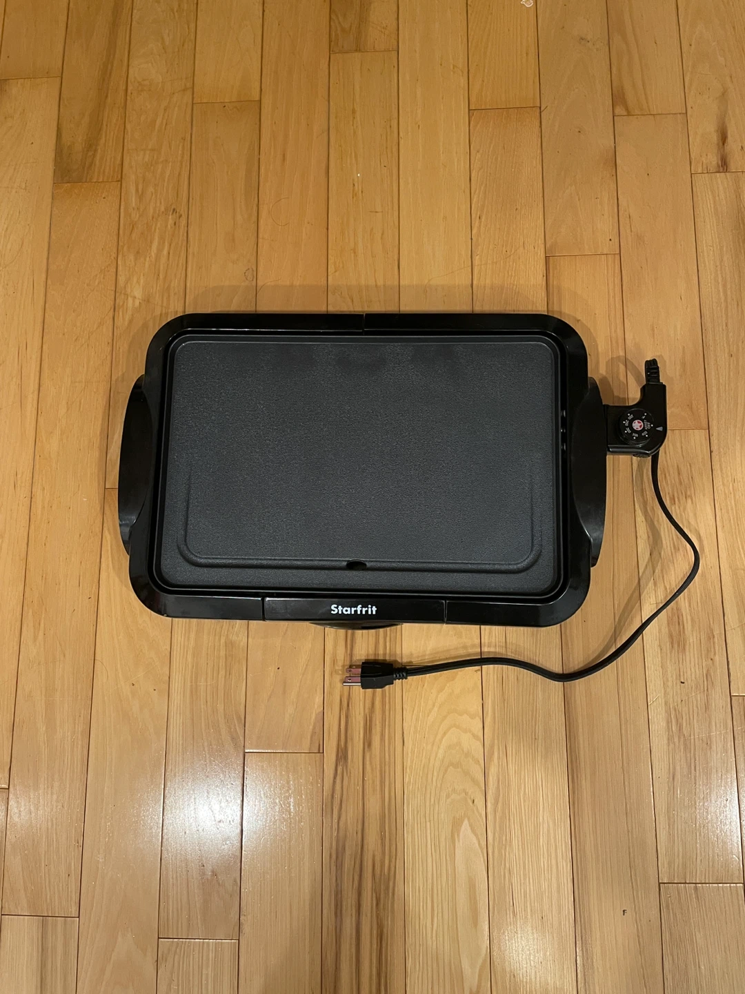 Starfrit Electric Griddle with Adjustable Temperature Control