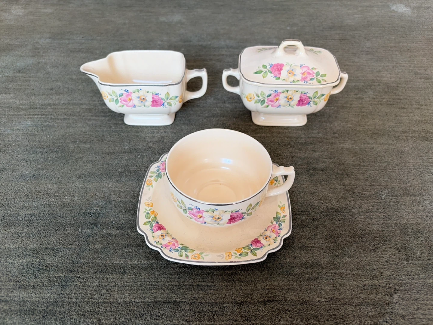 Vintage Set of Dishes - photo 4