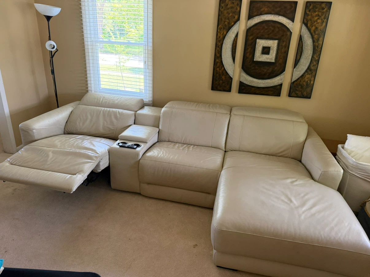 Reclining Sectional Sofa with Center Console