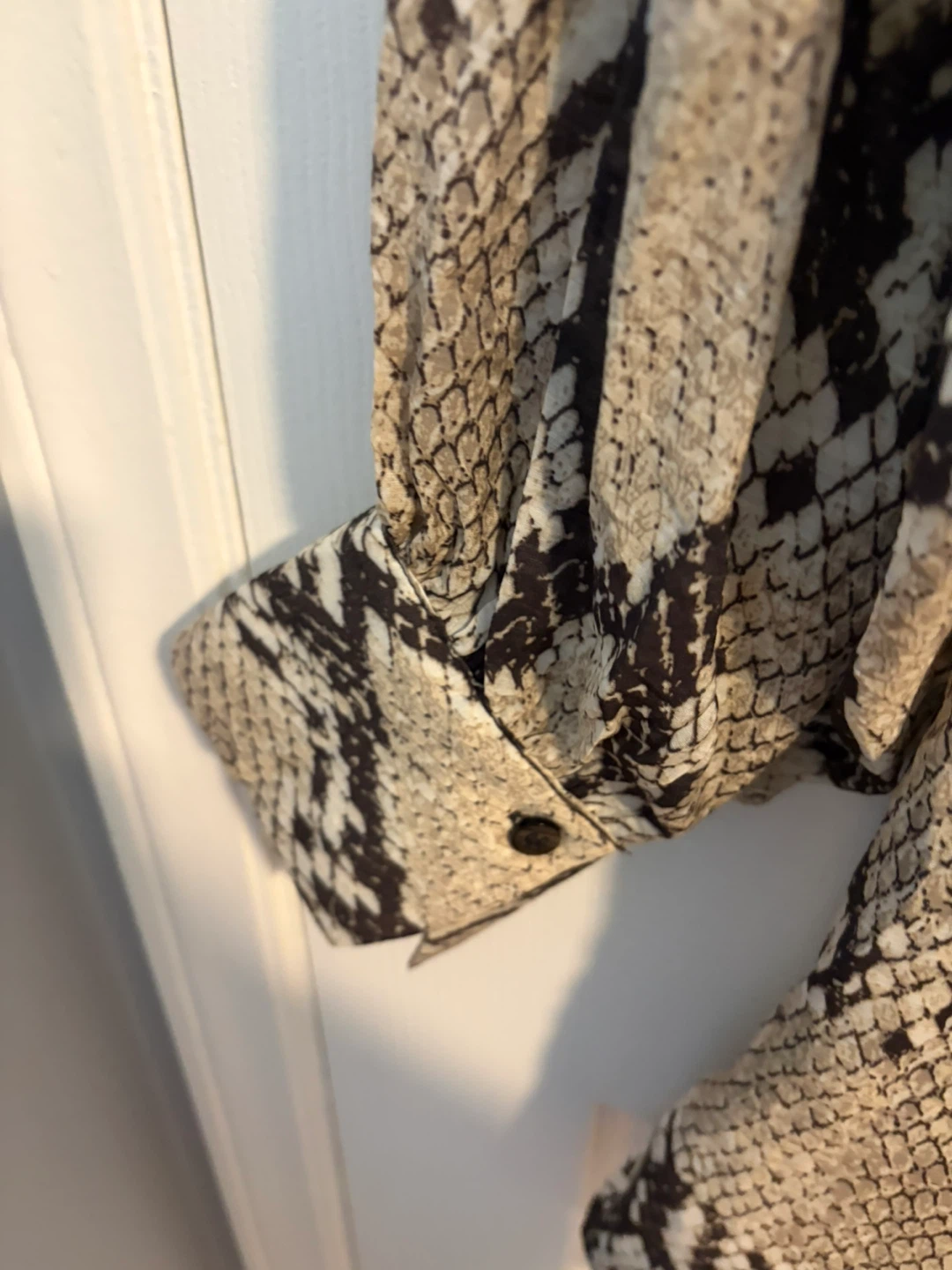 H&M Snake Print Button-Up Blouse - photo 4