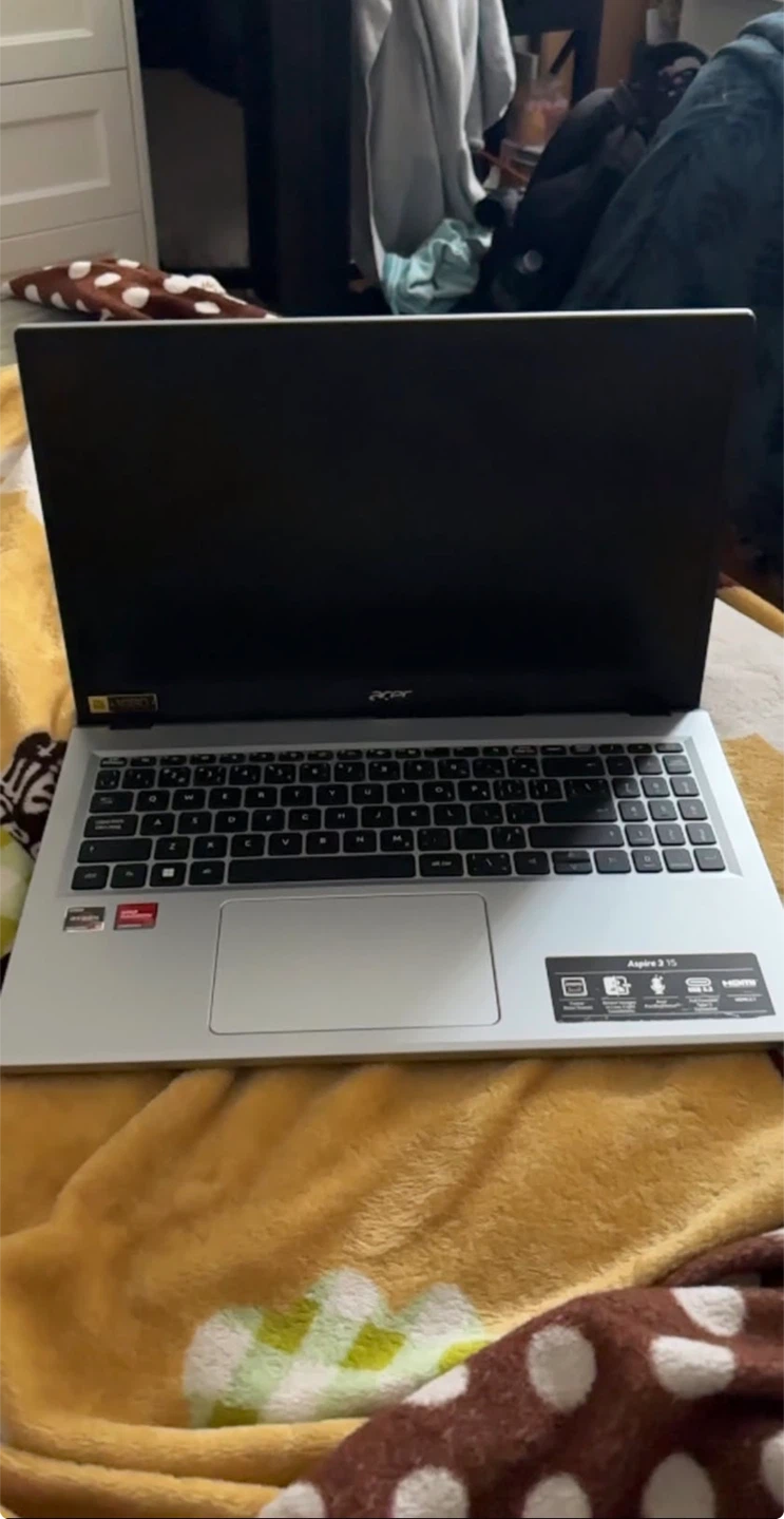Acer Aspire 3 Laptop - photo 3