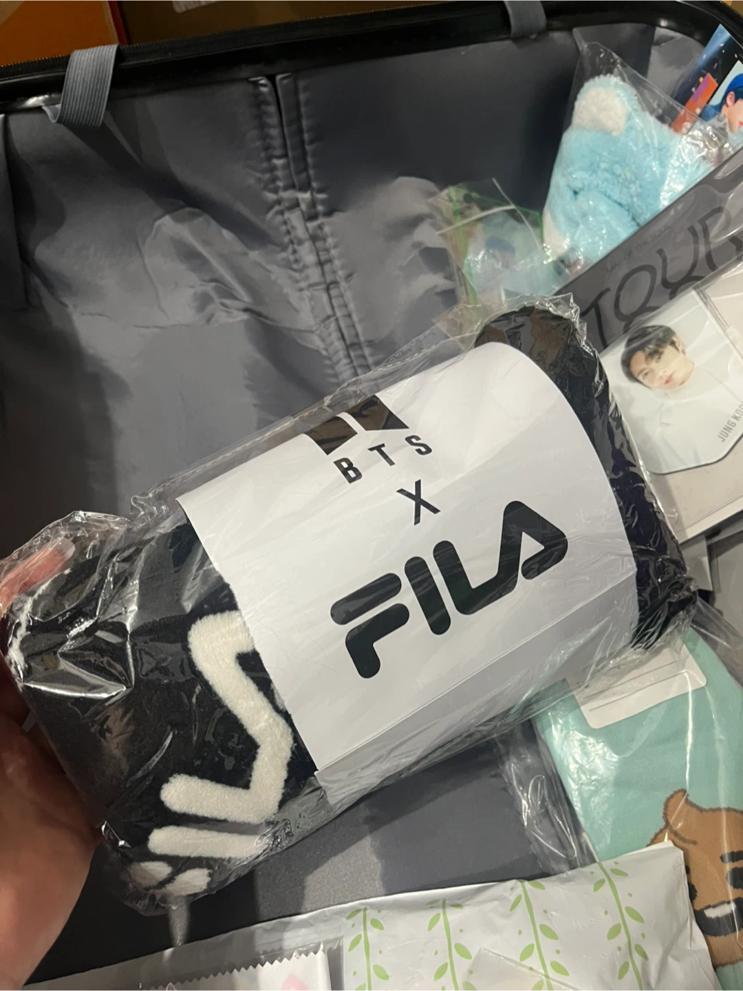 BTS Official Merch Collection - photo 3