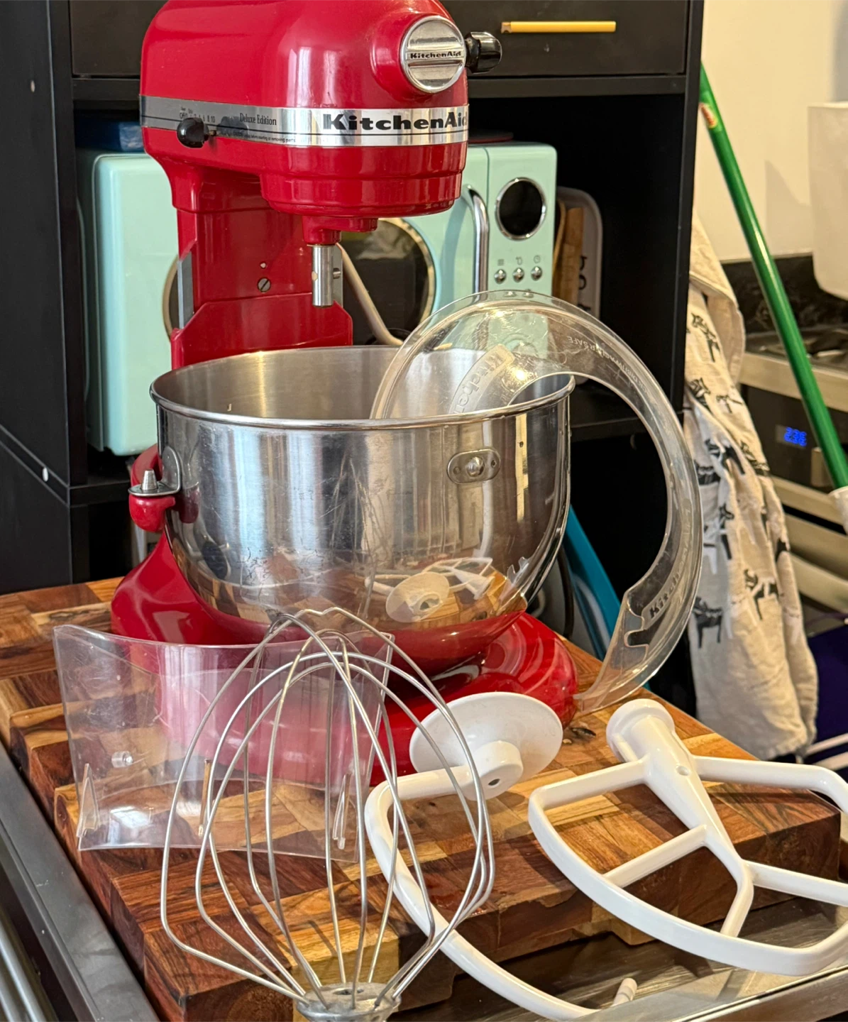 KitchenAid red deluxe mixer 6qt - photo 4