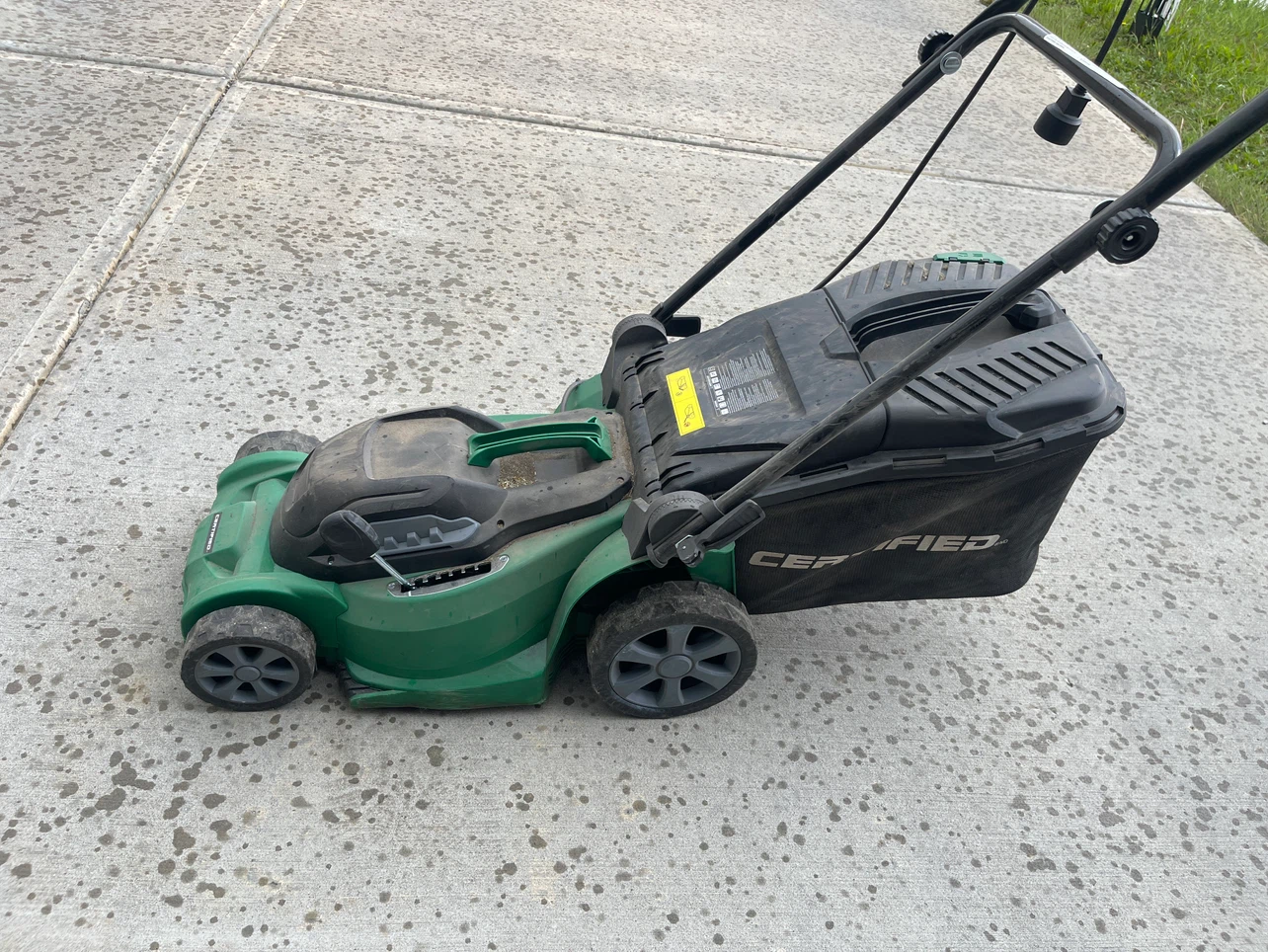 Certified 10A Electric Lawn Mower, 14-in Deck - photo 2