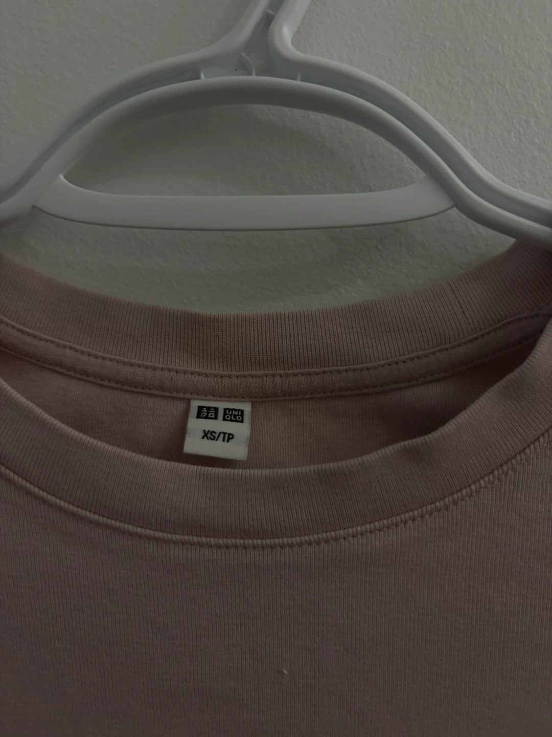 Uniqlo tshirts green, pink and navy - photo 5