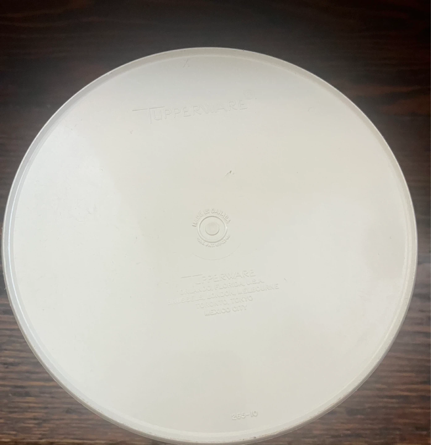 Vintage TUPPERWARE almond round container Retro - photo 4